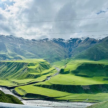 Alpine Escape Kazbegi Βίλα Εξωτερικό φωτογραφία