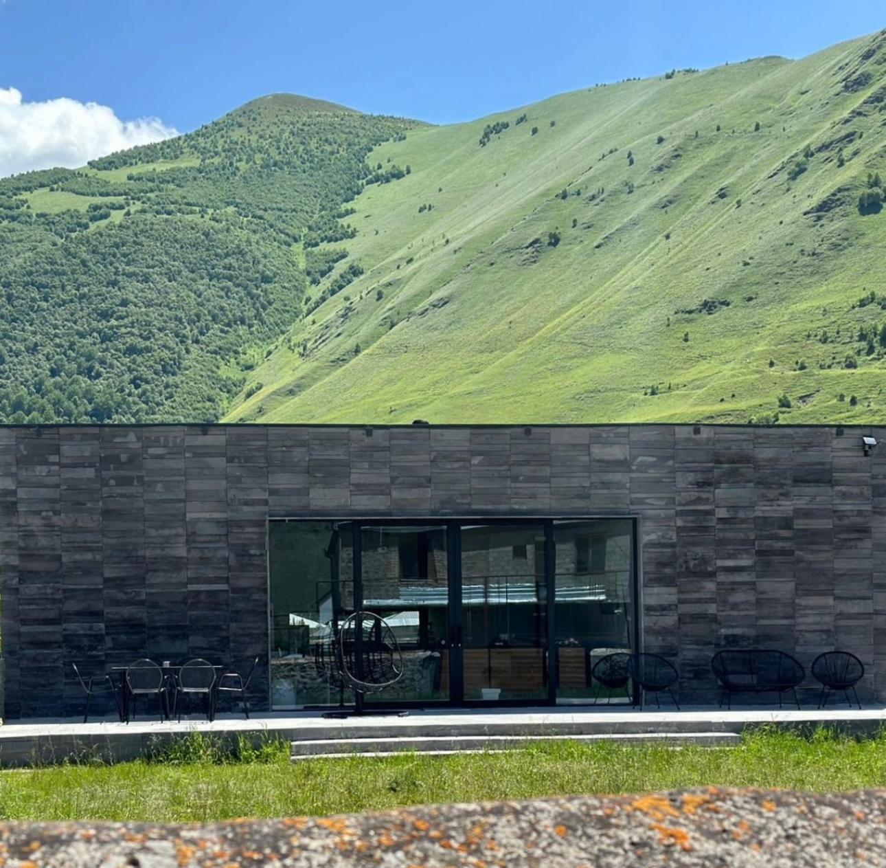Alpine Escape Kazbegi Βίλα Εξωτερικό φωτογραφία