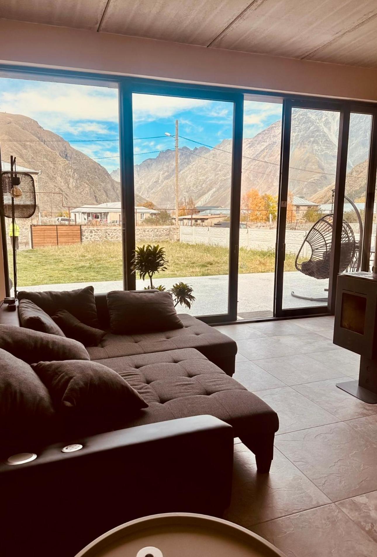 Alpine Escape Kazbegi Βίλα Εξωτερικό φωτογραφία